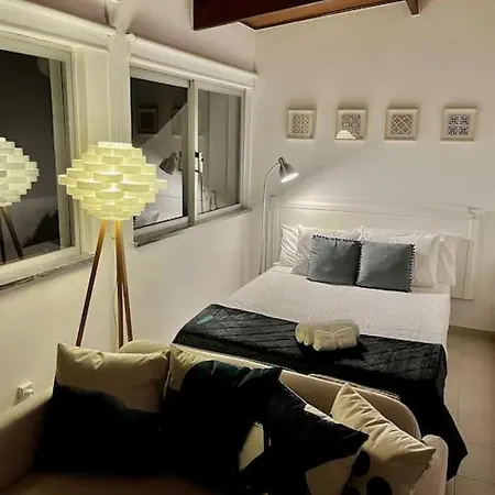 Por Do Sol Studio, Rooftop Flat In